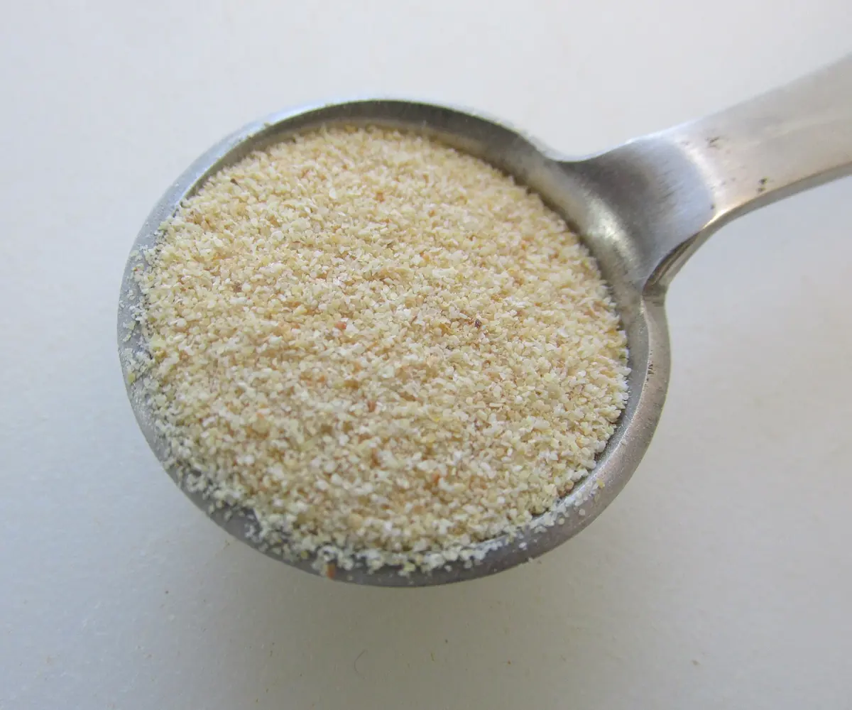 Dried Egyptian garlic