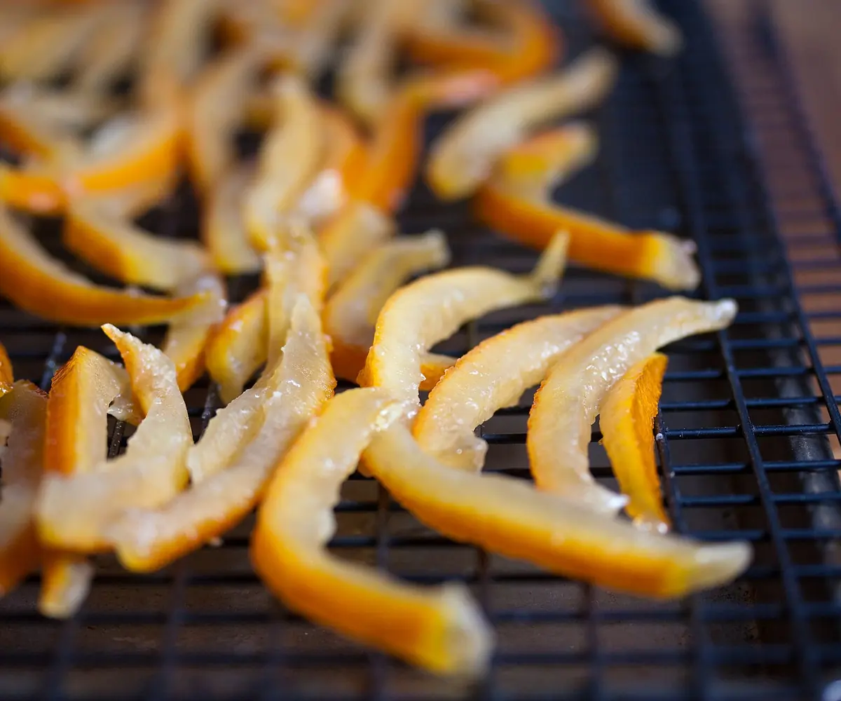 Orange peel, the raw material for Egyptian orange oil